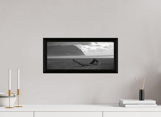 18.7 x 8″, basic Lonely Beach