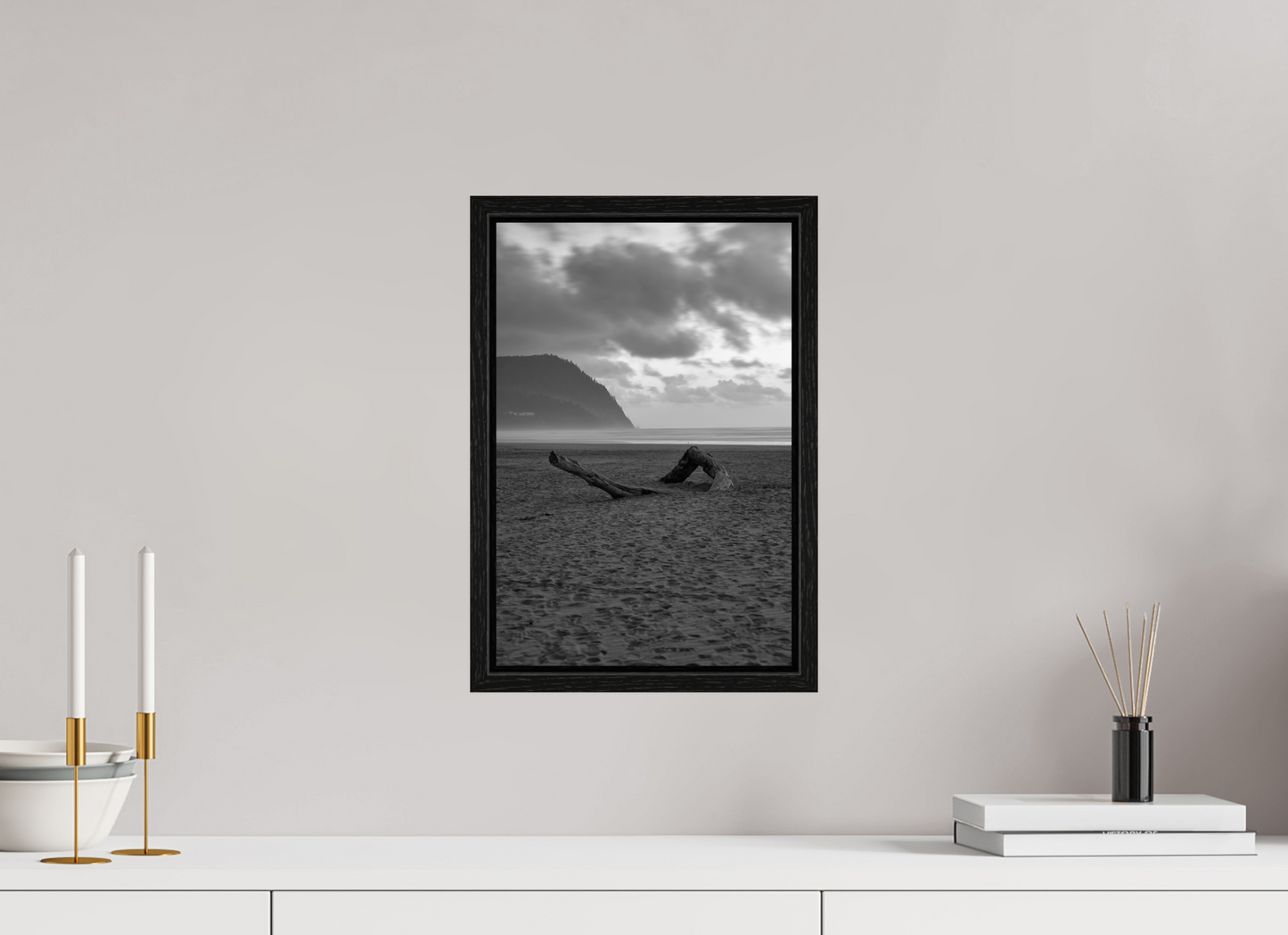 10 x 15″, Floater Frame Lonely Beach v2